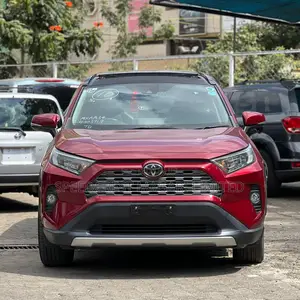 Toyota RAV4 2019 Red