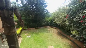Kilimani, Kilungu Rd, Half Acre Corner Plot of 50*400 Plot