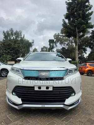 Toyota Harrier 2018 White