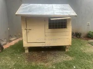Wooden Dog Kennel