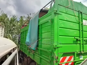 Sinotruck
Howo Dump Truck