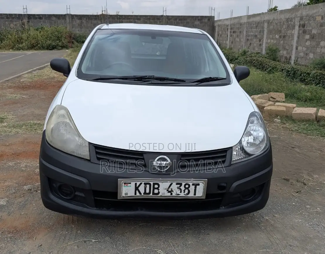 Nissan Advan 2014 White