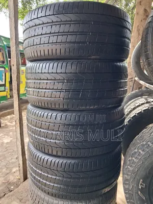 285/35r22 Pirelli