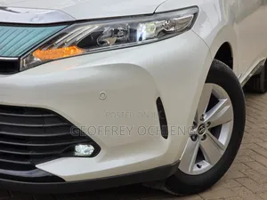 Toyota Harrier 2019 White