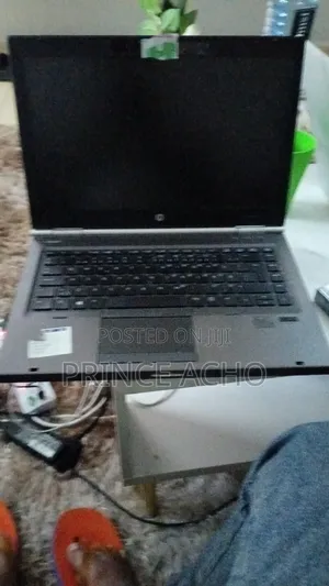 Laptop HP EliteBook 8470W 4GB Intel Core i7 HDD 256GB