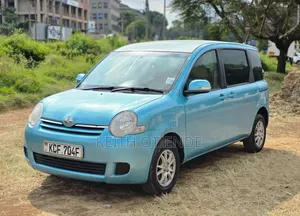Toyota Sienta 2009 Blue