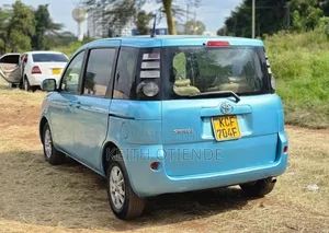 Toyota Sienta 2009 Blue