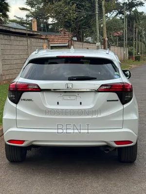 Honda Vezel 2019 White