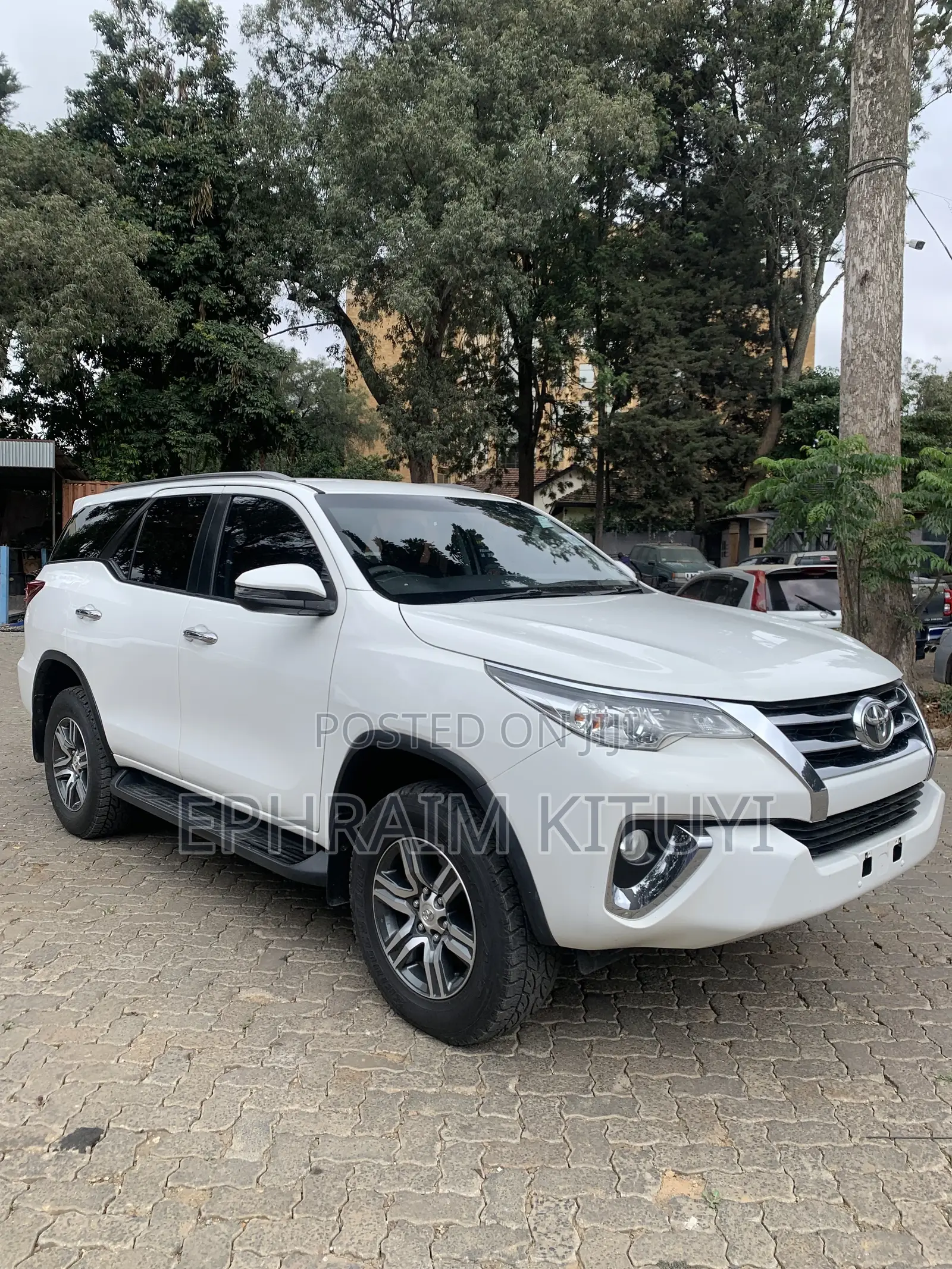 Toyota Fortuner 2.4 D AWD 2019 White