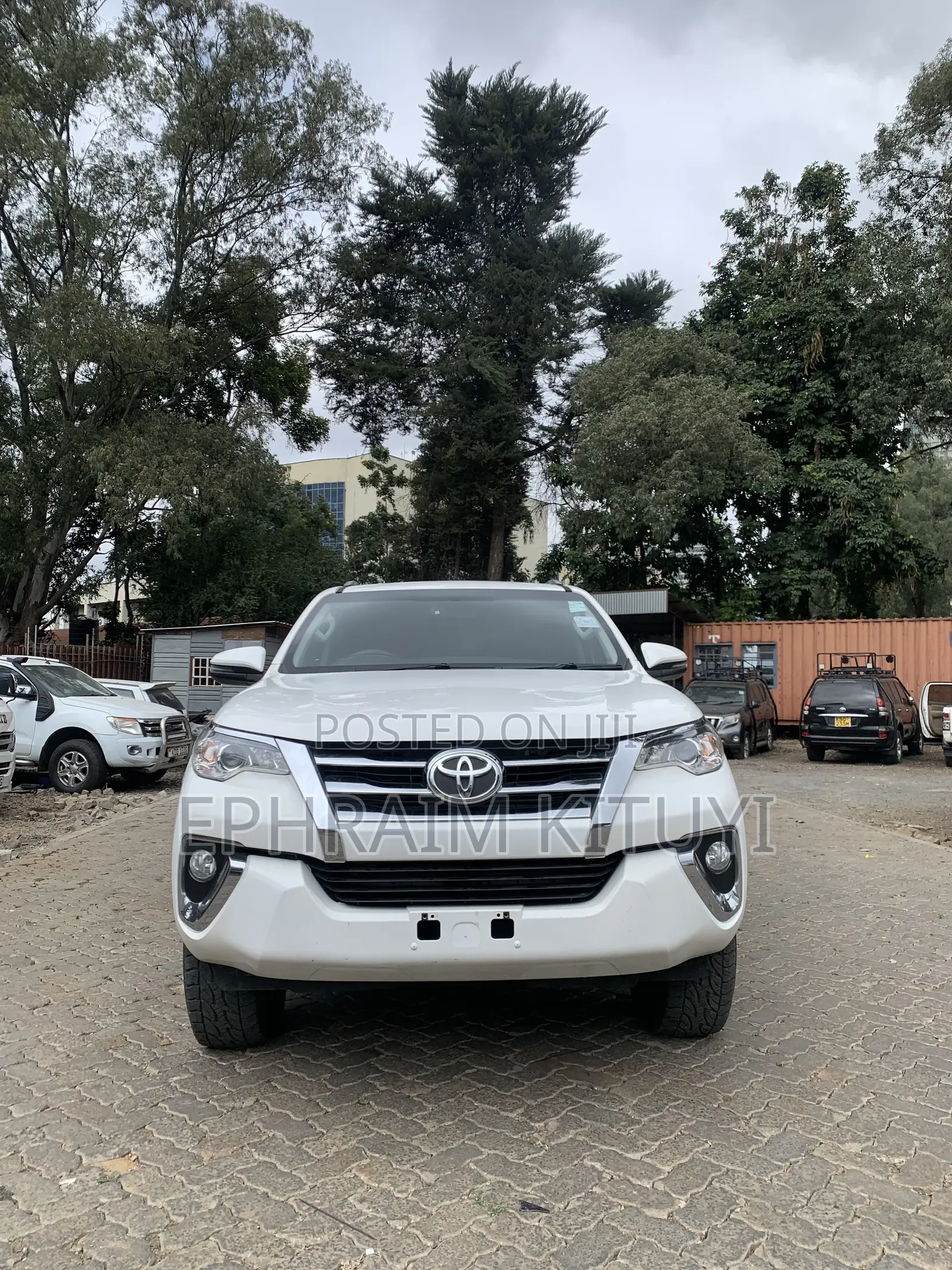Toyota Fortuner 2.4 D AWD 2019 White
