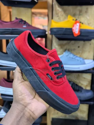 Vans Sneakers Red/Black Sole