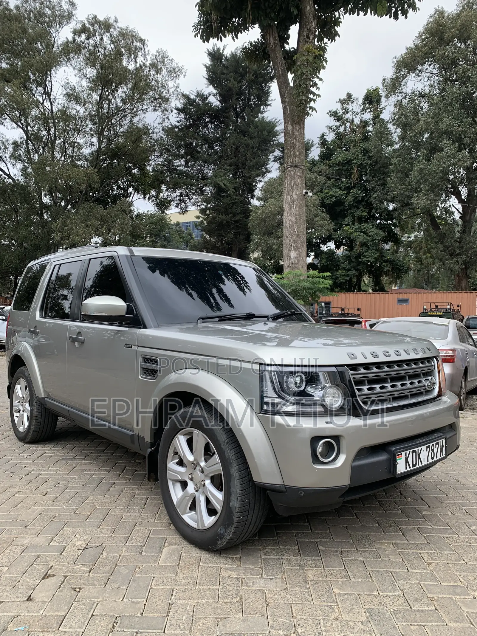 Land Rover Discovery 2015 Silver