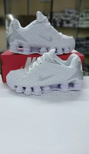 Nike Shox White/Black/White Black