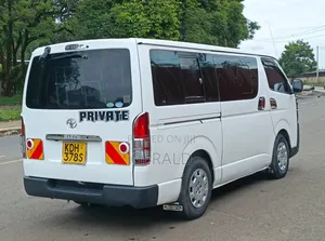 Toyota HiAce 2014 White