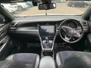 Toyota Harrier 2018 White