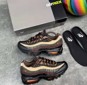 Nike Airmax 95 Og”. Dark Army “
Quality Leather