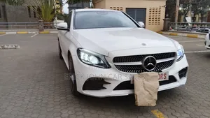 Mercedes-Benz E200 2019 White
