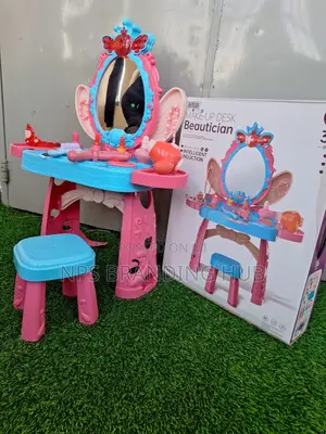 Make Up Desk (Gle