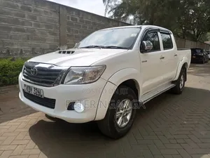 Toyota Hilux 2015 White