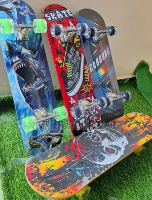 Skateboard With Rubber Wheels ( Gle
