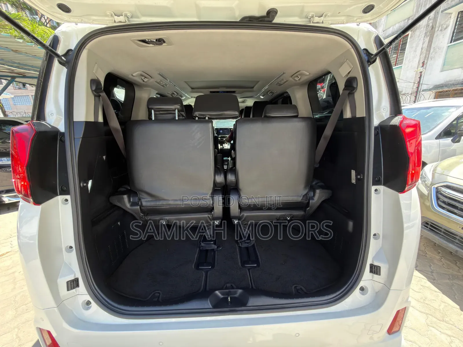 Toyota Alphard 2020 White