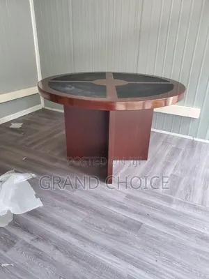 4 Seater Round Meeting Table