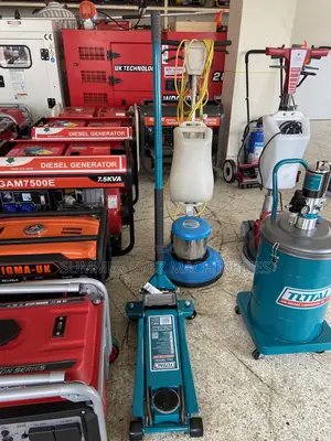 Total 3-Ton Hydraulic Floor Jack