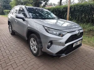 Toyota RAV4 2019 Silver