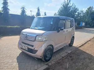 Honda N-Box 2015 Pink