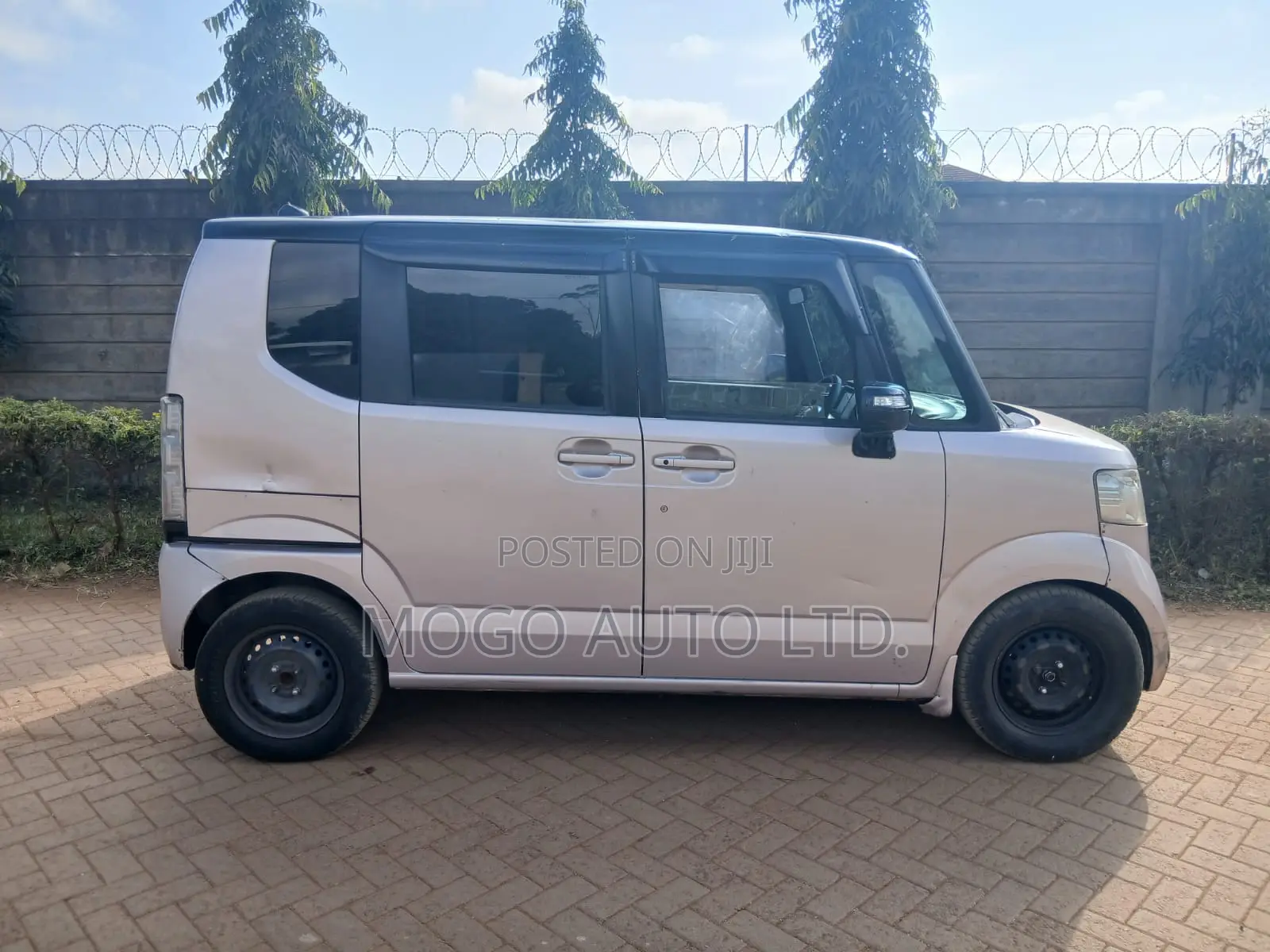 Honda N-Box 2015 Pink