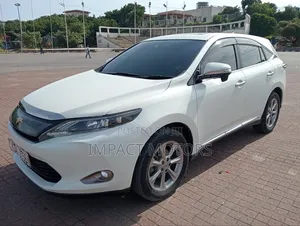 Toyota Harrier 2014 White