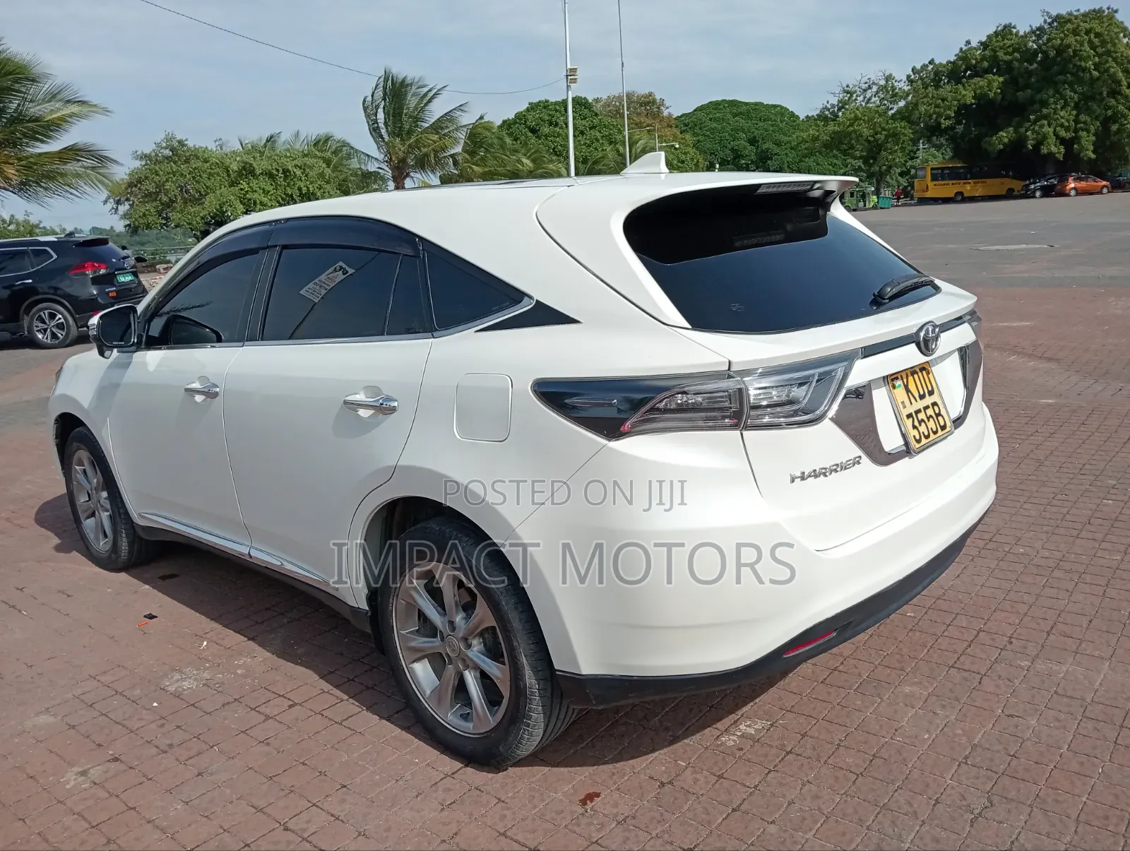 Toyota Harrier 2014 White