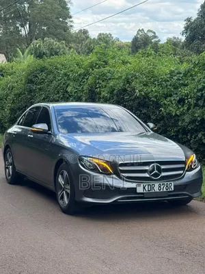 Mercedes-Benz E200 2017 Gray