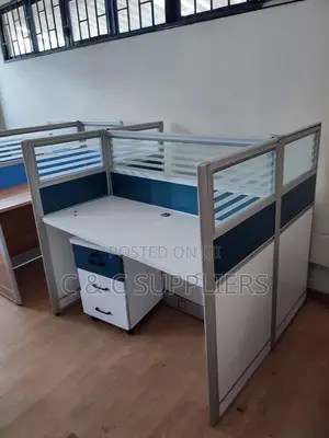 Modern 2-Way Workstation