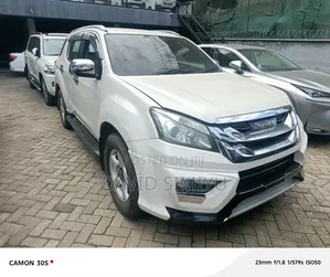 Isuzu MU-X 2015 White