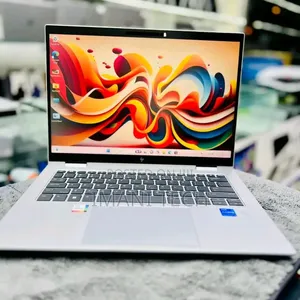 Laptop HP EliteBook x360 1040 G10 16GB Intel Core i7 SSD 512GB