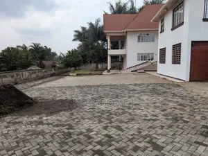 6 Bedroom Office Space for Rent