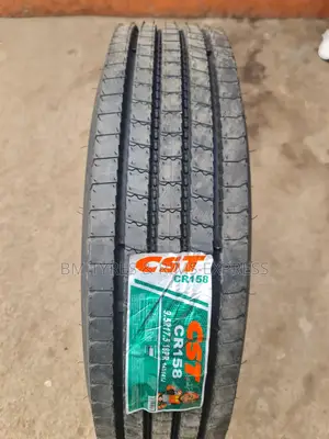 9.5 R17. 5 CST Tires (Cr 158)