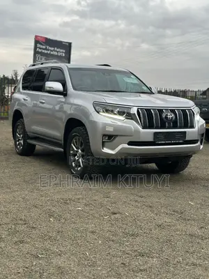Toyota Land Cruiser Prado 2018 Silver
