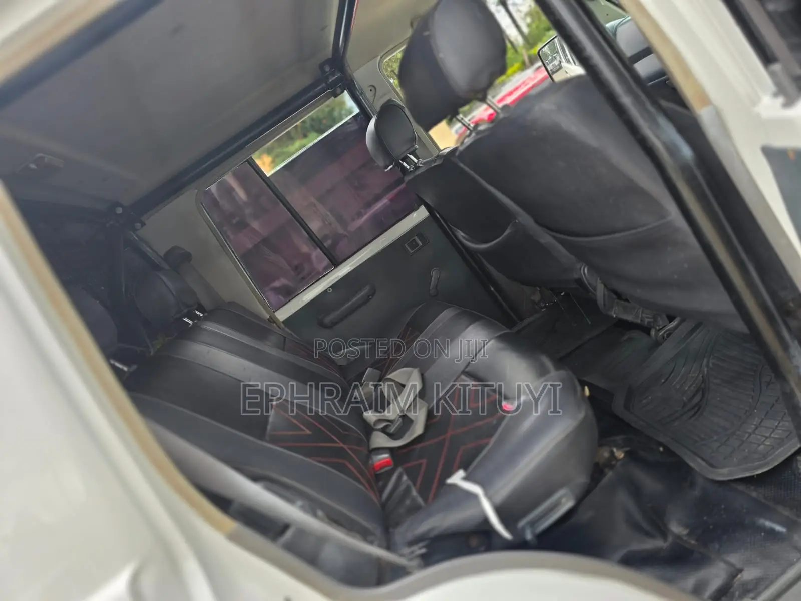 Toyota Land Cruiser 2011 White