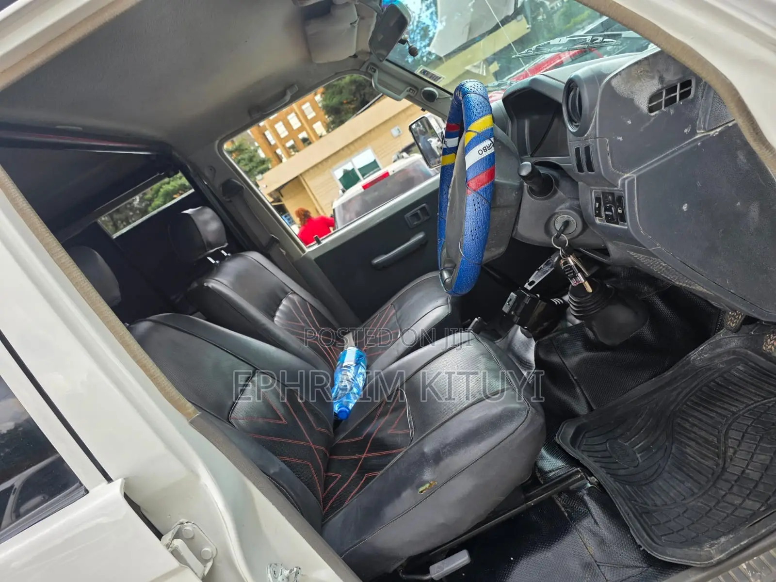 Toyota Land Cruiser 2011 White