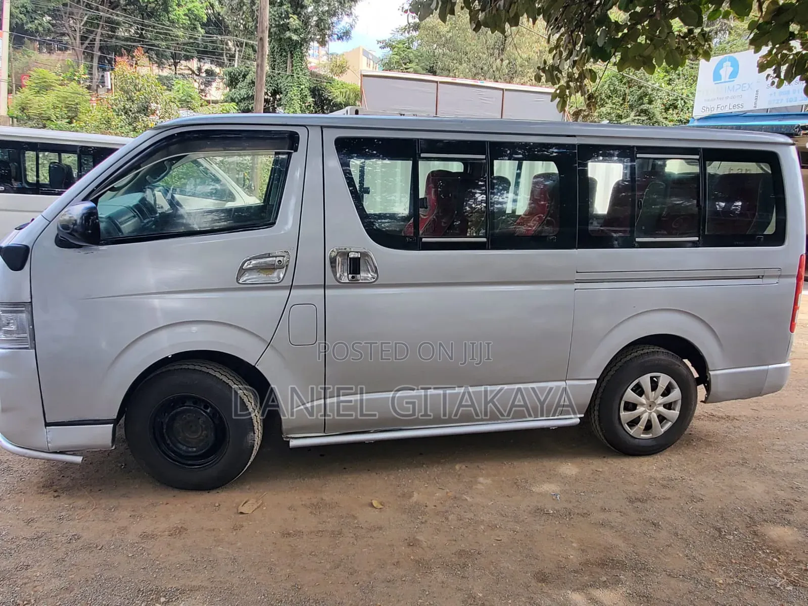 Toyota HiAce 2011 Silver