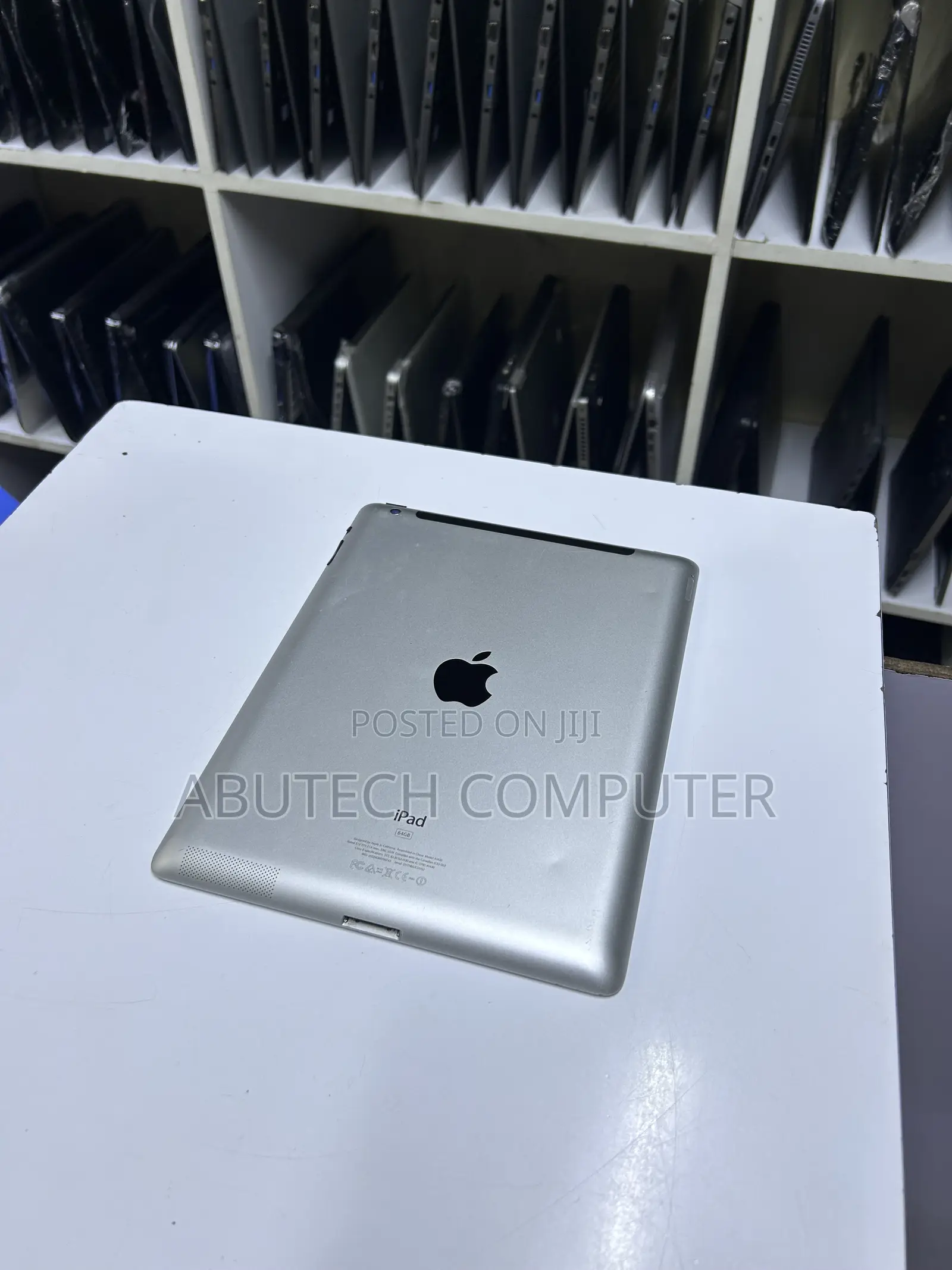 Apple iPad 3 Wi-Fi 64 GB Silver