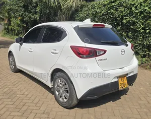 Mazda Demio 2018 White