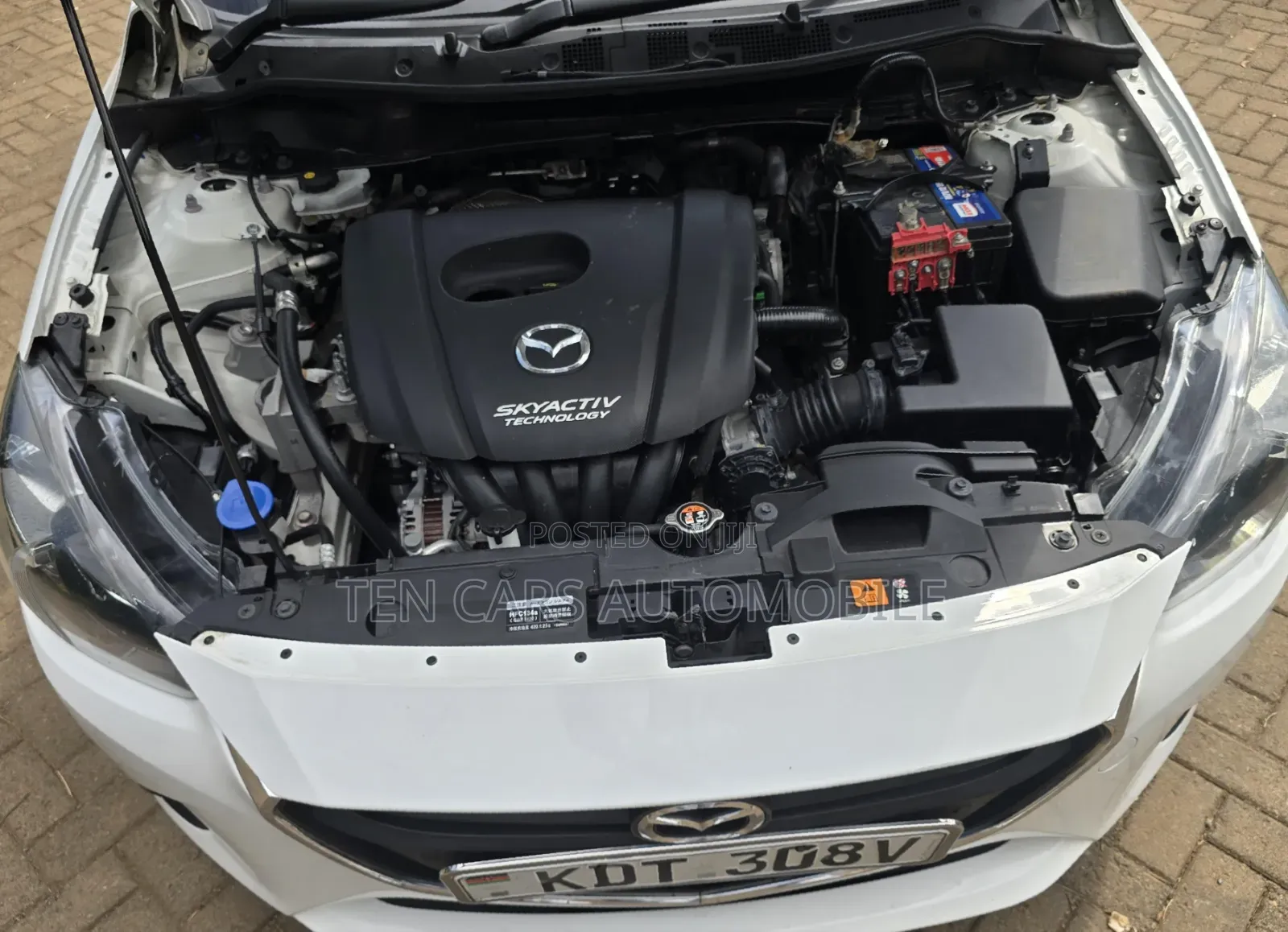 Mazda Demio 2018 White