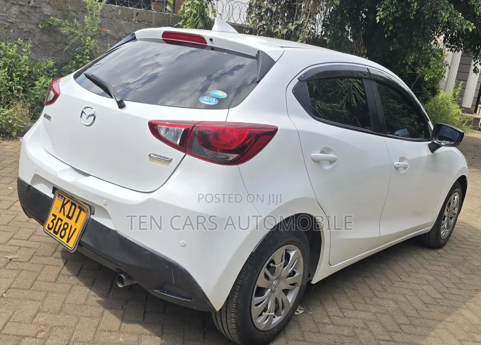 Mazda Demio 2018 White