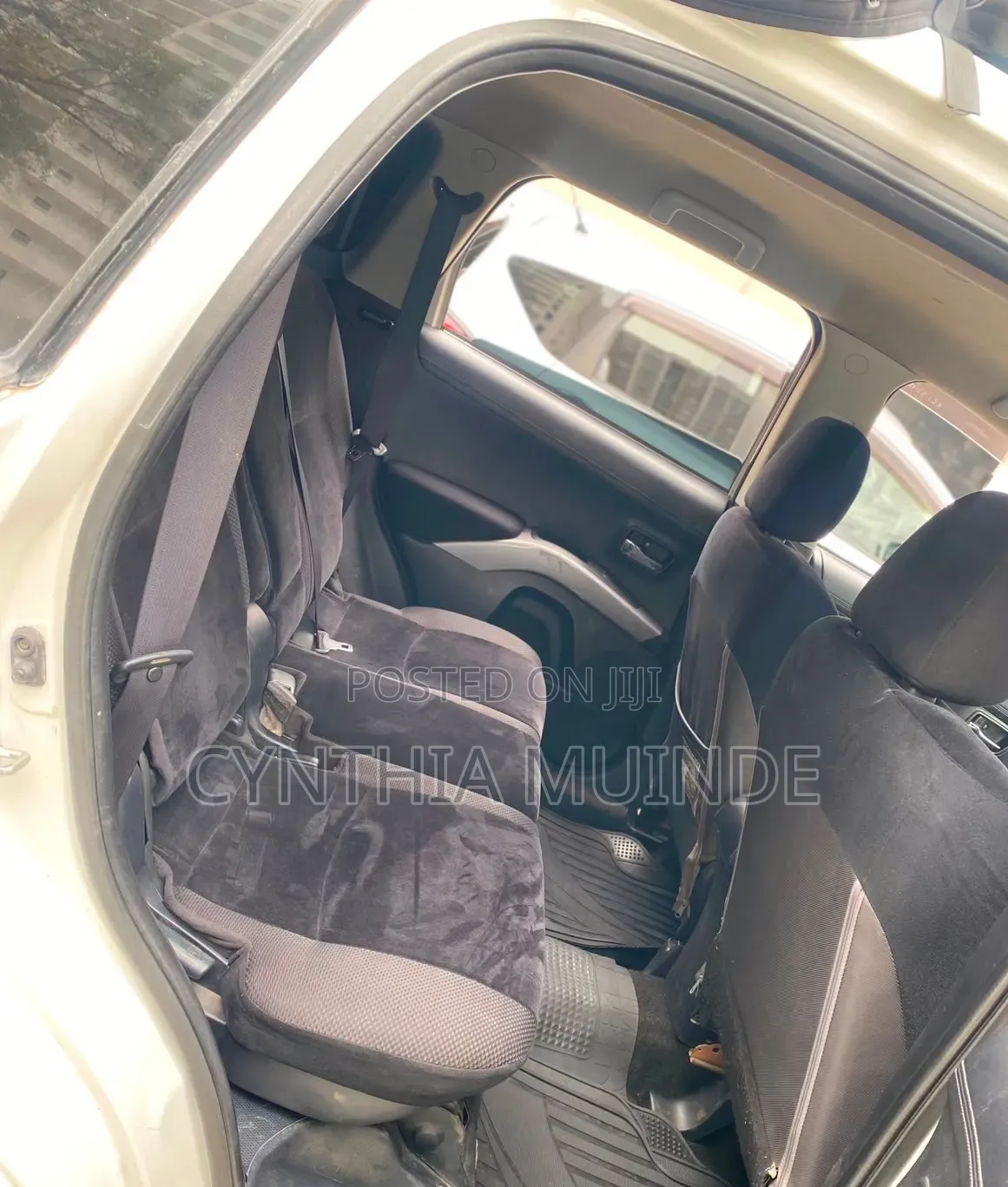 Mitsubishi Outlander 2010 White