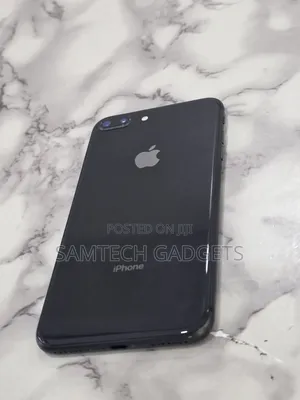 Apple iPhone 8 Plus 64 GB Black