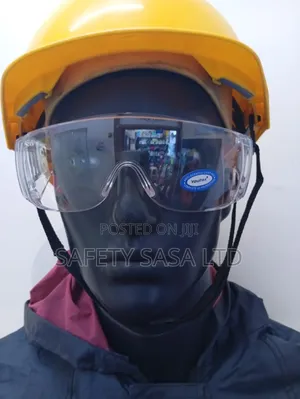 Poly Carbonate Safety Glasses