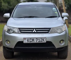 Mitsubishi Outlander 2010 Silver